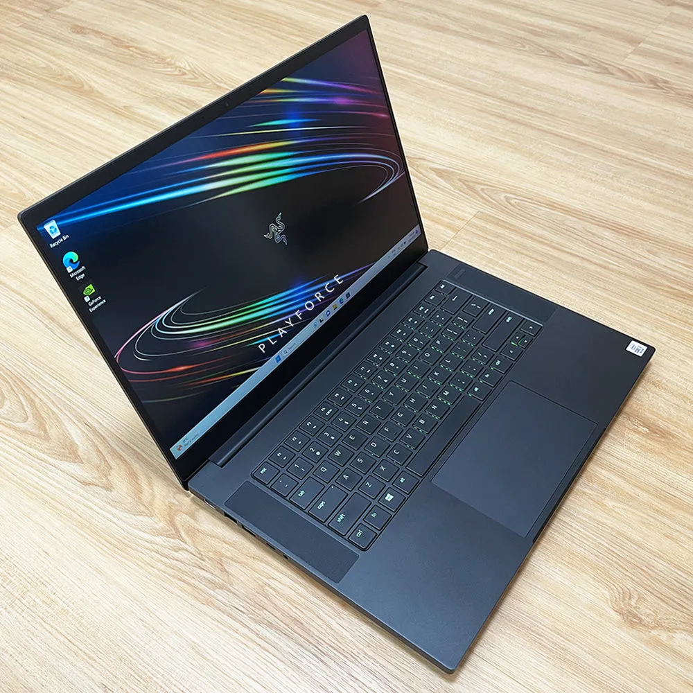 Blade 15 (i7-10750H, RTX 3070, 16GB, 1TB, FHD 144Hz, 15-inch)