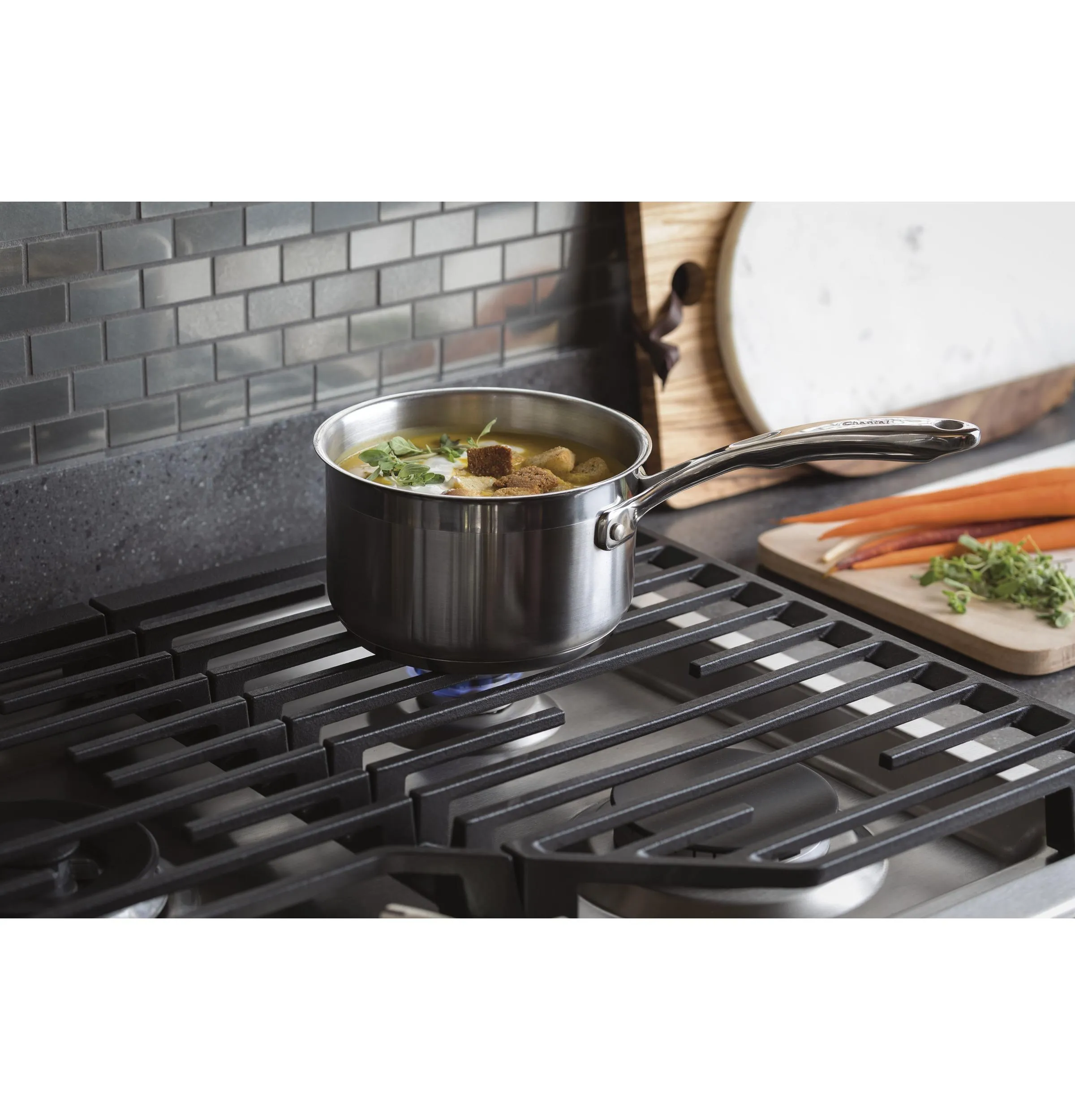 PGP7030SLSS GE Profile™ 30" Built-In Gas Cooktop with 5 Burners