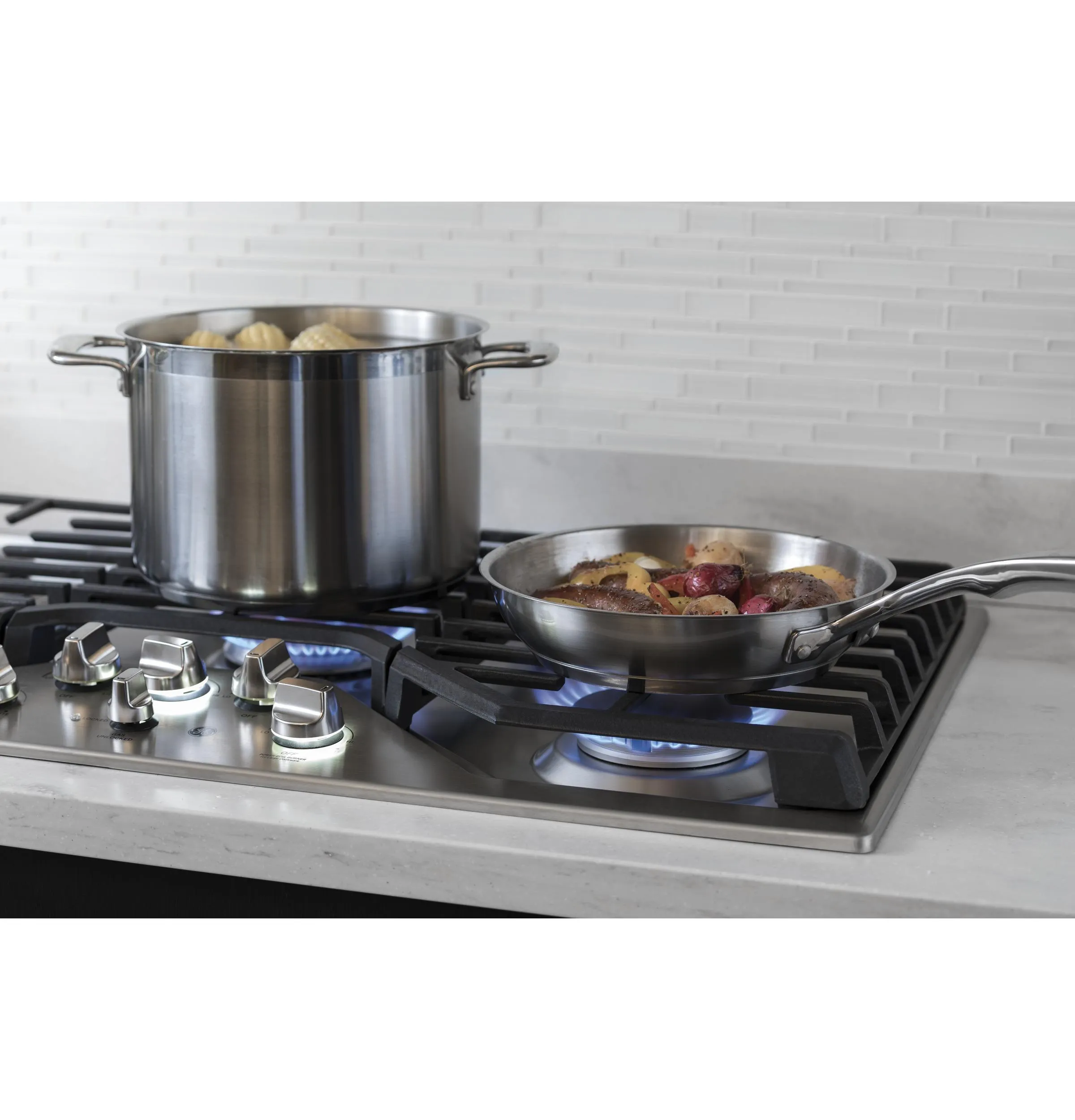 PGP7036SLSS GE Profile™ 36" Built-In Gas Cooktop with Five Burners