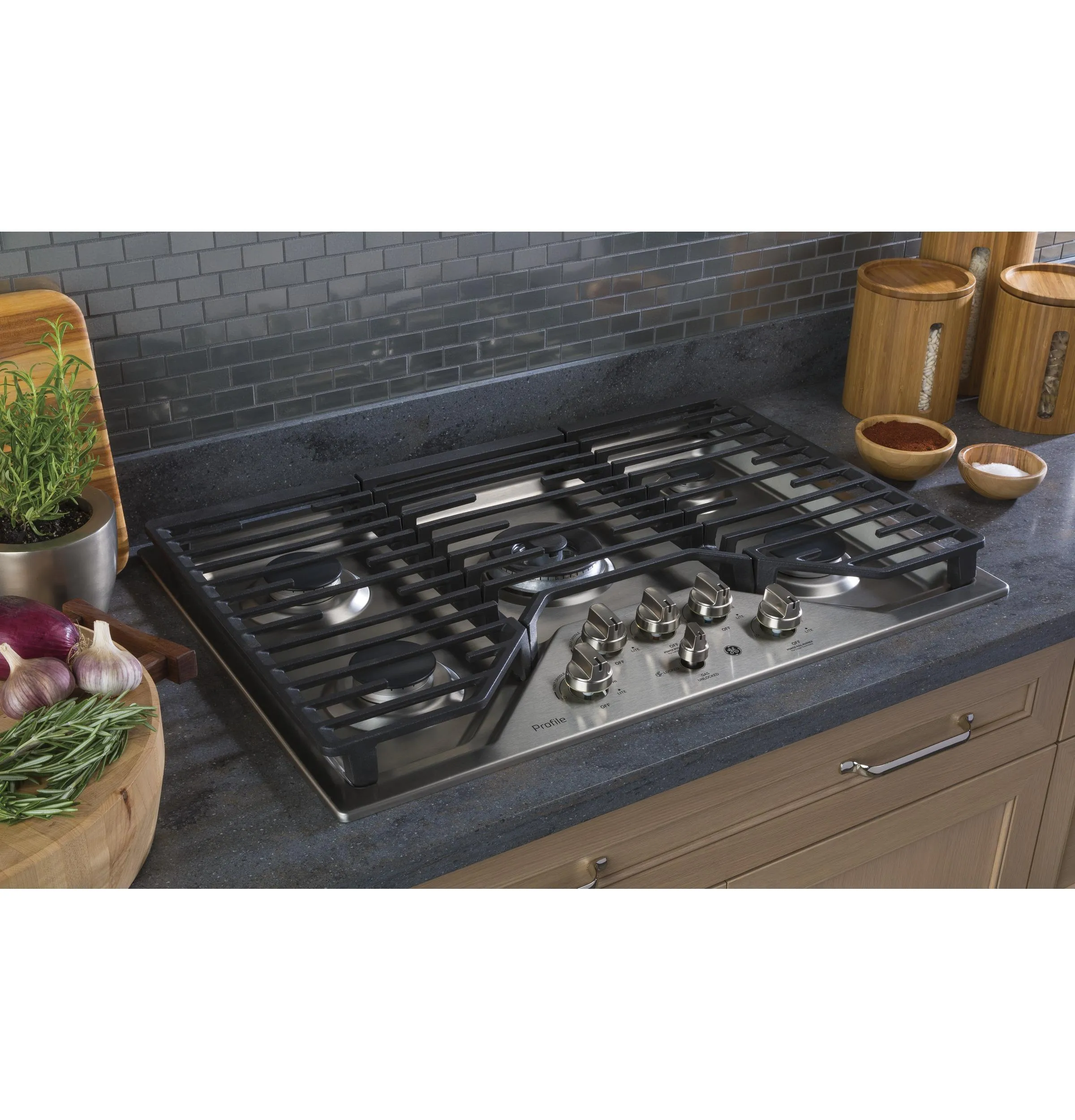 PGP9030SLSS GE Profile™ 30" Built-In Tri-Ring Gas Cooktop with 5 Burners and Included Extra-Large Integrated Griddle